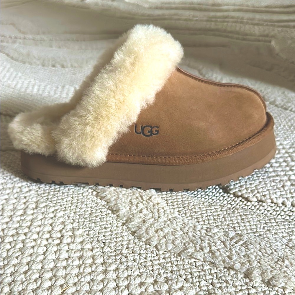 UGG Disquette Slippers